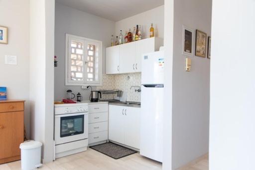 Lavish & Spacious Apt With Stunning Seaview, 10 Min Ath Airport Artemida  Exterior photo